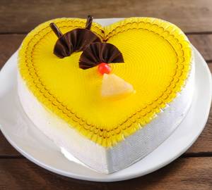 Pineapple heart cake