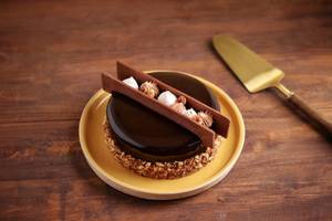 Intense Chocolate Mousse Cake [Pure Eggless Cake]