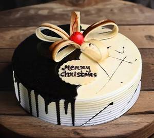 Chocolate vanilla cake