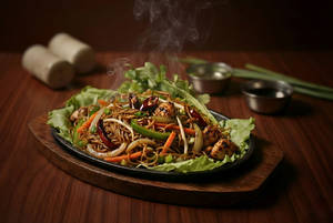Smoky Chicken Hakka Noodles Sizzler
