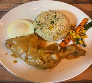 Roasted Chicken [Quarter] With Rosemary Brown Sauce And Herb Rice
