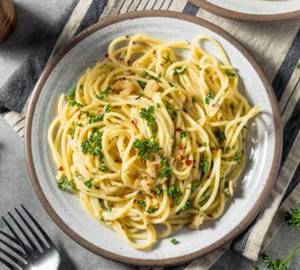 Aglio Olio Pasta Veg