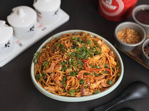 Chicken Chilli Garlic Noodles