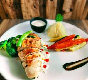 Grilled Chicken Steak In Cheese Sauce
