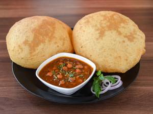 Chole Bhature [2 Bhature] Combo