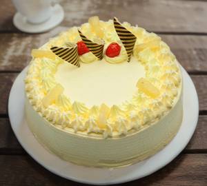 Pineapple cake
