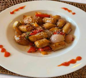 Pan Tossed Chicken Sausages With Onions
