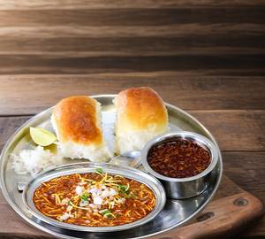 Nashik Special Misal Pav