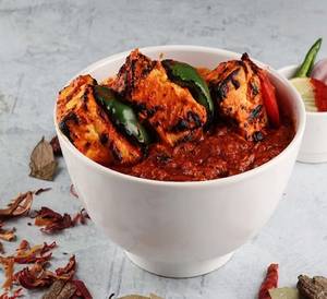 Schezwan Paneer Gravy (350 gms)