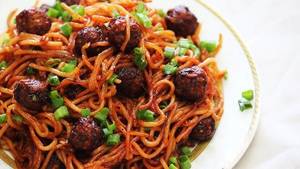 Veg manchurian noodles [full]