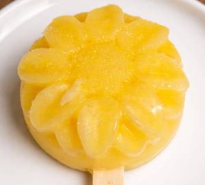 Friendship flower ice cream