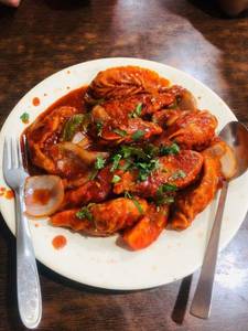 Veg Chilly Momos [8 Pcs]