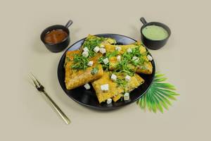 Aloo Palak Paneer Dosa