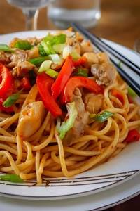 Chicken Schezwan Noodles