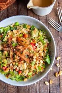 Crunchy Peanut Thai Salad