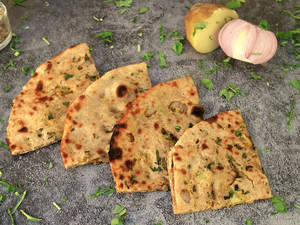 Aloo Pyaz Paratha