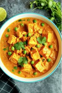 Matar paneer