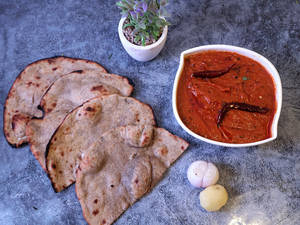 Special Aloo Pyaj + 2 Tikkad