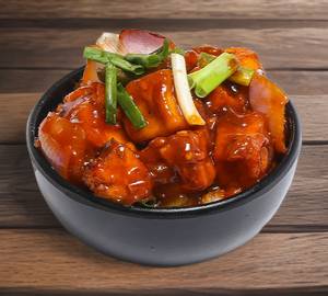 Chilly paneer with gravy 8 cubes