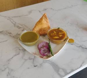 Paneer masala samosa [1 piece]