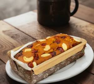 Plum Cake 100 Gm                                 