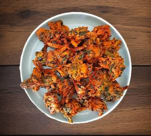 Mix pakode [ plate]