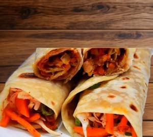 Schezwan chicken roll