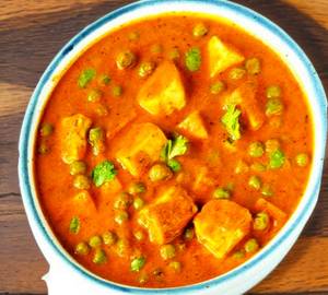 Matar paneer