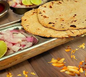 Mamledar Misal Bhakri