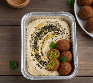 Classic Hummus With Falafal (4Pc)