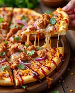 Fried chicken pizza. (Fresh)