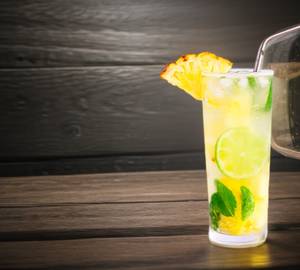 Pineapple mojito