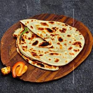 Chicken shawarma chilli garlic sauce paratha
