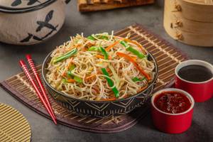 Veg Hakka Noodles