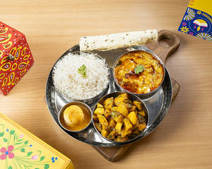 Dal Rice With Jeera Aloo