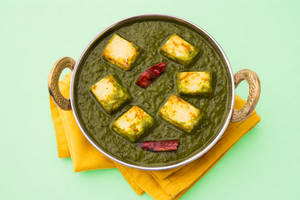 Lehsuni Palak Paneer