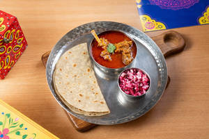 Maasi's Sindhi Mutton With 2 Chapati