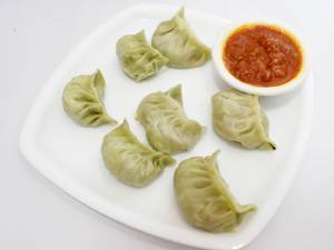 Veg steamed momos