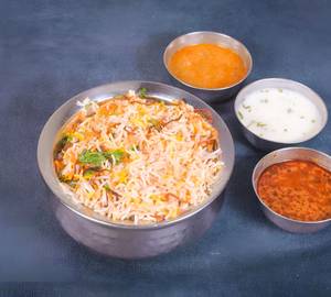 Veg Biryani with Raita