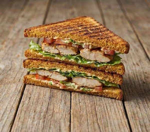 Chicken Sandwich (Atta Bread)