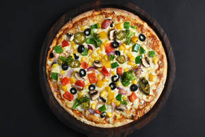 Dramatic Veggie Pizza