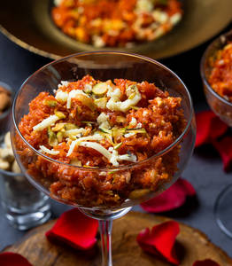 Gajrela (Gajar Ka Halwa)