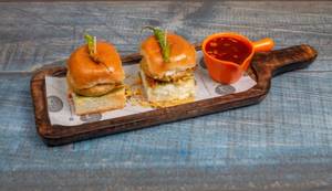 Vada Pav Duo