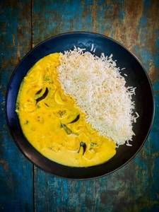 Kadhi rice thali