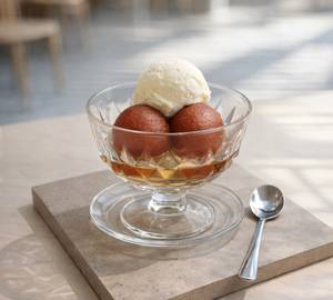 Gulab Jamun With Ice Cream