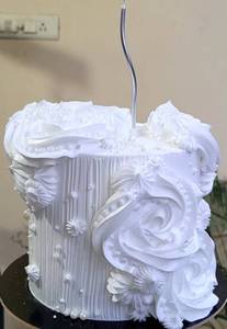 Valentines Day Special White Colour Luxury Chocolate Brownie Cake [1Kg]