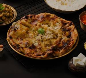 Paneer Naan Platter - 1 Piece