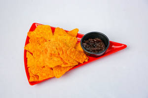 Classic Crispy Nachos