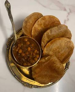 Puri sabji [5 pieces]