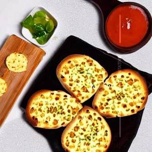 Paneer Garlic Bread 